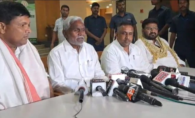 मुख्यमंत्री समीक्षा बैठक