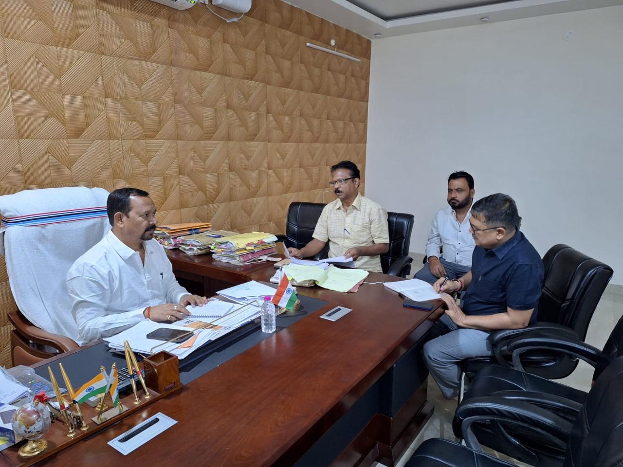 साइकिल वितरण निर्धारित समय में पूर्ण करें मुख्यमंत्री रोजगार सृजन योजना के लंबित आवेदन का एक सप्ताह में निष्पादन हो छात्रों को छात्रवृत्ति समय पर उपलब्ध मिले