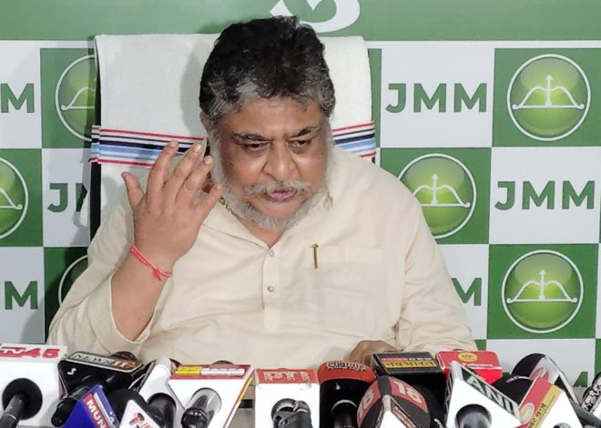 झामुमो ने बीजेपी के परिवर्तन यात्रा पर साधा निशान, परिवर्तन यात्रा को बताया षड्यंत्र यात्रा…..