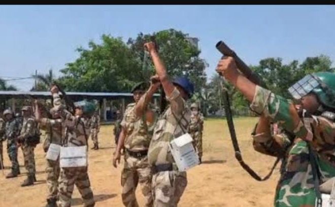 दुर्गा पूजा को लेकर हाई अलर्ट पर पुलिस, राजधानी में सुरक्षा व्यवस्था को लेकर किया मॉक ड्रिल……..