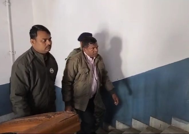 मुंशी राम सस्पेंड, शिवशंकर पांडेय को दिया गया अंचल अधिकारी रांची का प्रभार…….