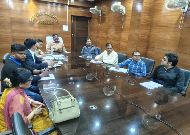सभी मान्यता प्राप्त राजनीतिक दलों के साथ जिला निर्वाचन पदाधिकारी एवं ईआरओ अपने स्तर पर करें बैठक: के. रवि कुमार