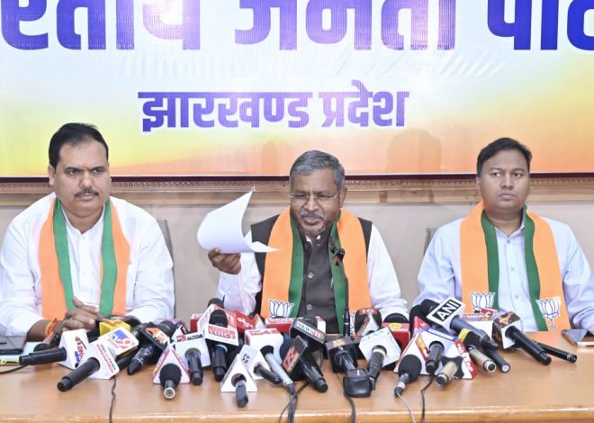 झारखंड राज्य दो दिन से डीजीपी विहीन, अनुराग गुप्ता द्वारा अब लिए जा रहे फैसले विधि विरुद्ध…..बाबूलाल मरांडी