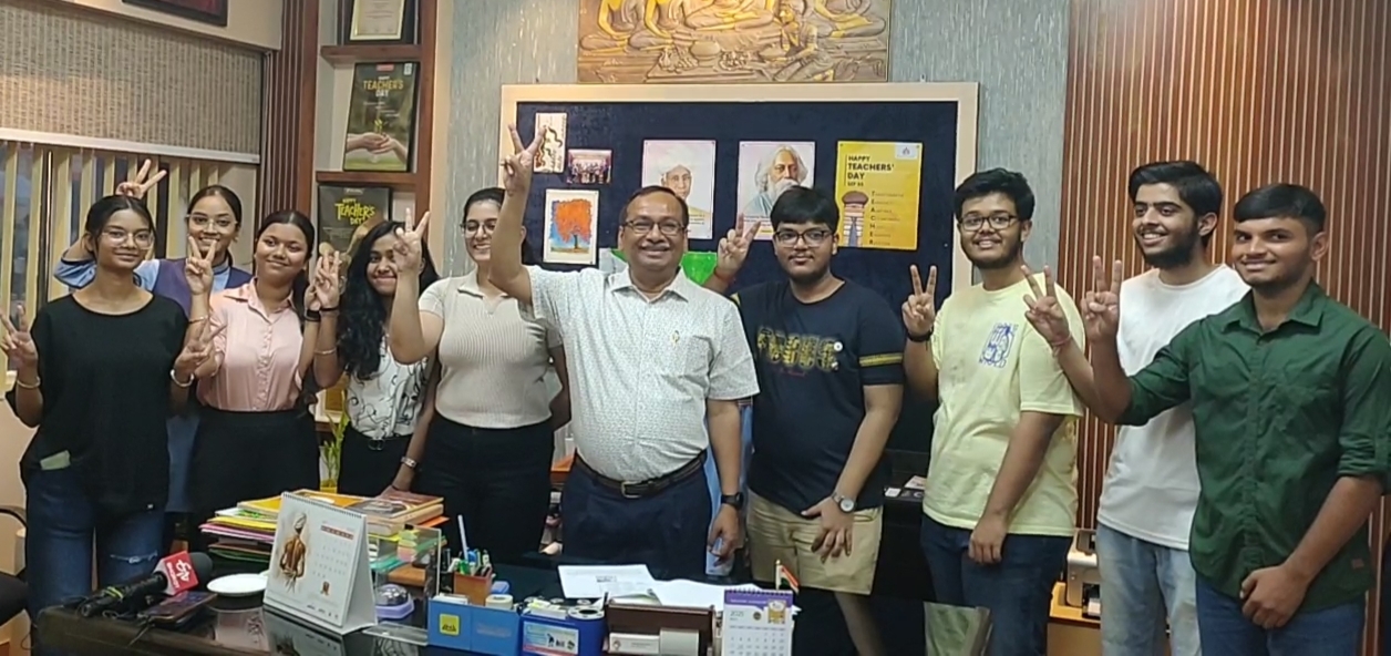 झारखंड सीबीएसई 10th 12th रिजल्ट, 88.16 फ़ीसदी हुई रिजल्ट छात्राओं ने मारी बाजी……..