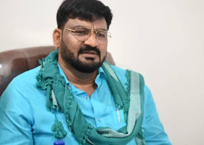 जल संसाधन मंत्री हफीजुल हसन की तबीयत अचानक बिगड़ी, पारस अस्पताल में भर्ती