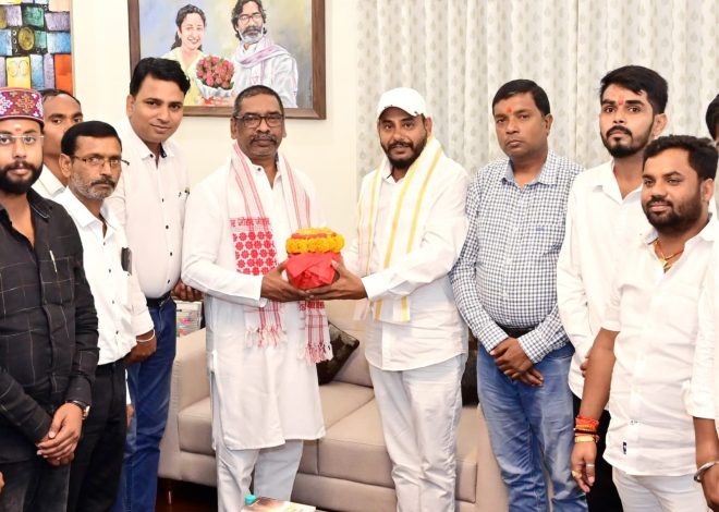 मुख्यमंत्री से “राष्ट्रीय युवा शक्ति” प्रतिनिधिमंडल की भेंट शहीद मार्ग और समाज सुधार की विरासत को “भारत रत्न” सम्मान से जोड़ने की मांग