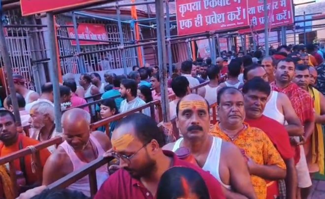 देवघर में अनन्त चतुर्दशी कि भारी भिड़