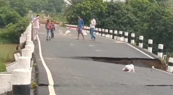 जामताड़ा में ग्रामीणों ने सामूहिक कार्य का मिसाल पेश किया