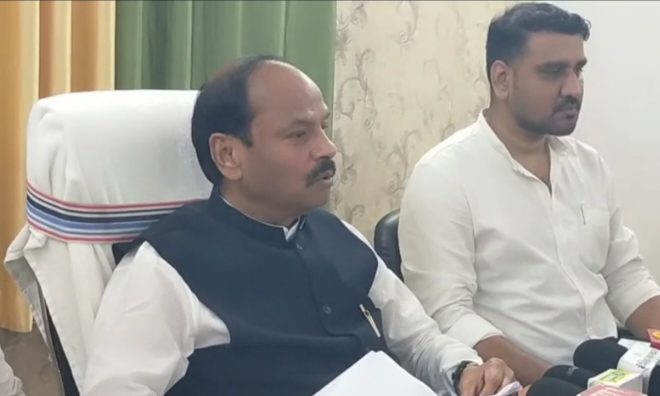 जमशेदपुर : पूर्व मुख्यमंत्री रघुवर दास का प्रेस कॉन्फ्रेंस