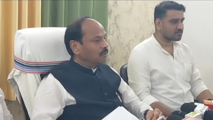 जमशेदपुर : पूर्व मुख्यमंत्री रघुवर दास का प्रेस कॉन्फ्रेंस