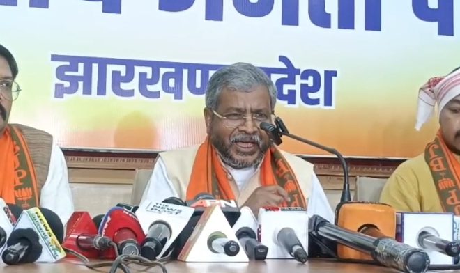 नेता प्रतिपक्ष बाबूलाल मरांडी DMFT फंड में बताया करोडों कि गड़बड़ी