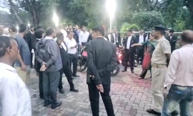 हजारीबाग में एसीबी ठग गिरोह में निकाला एक व्यक्ति अधिवक्ता