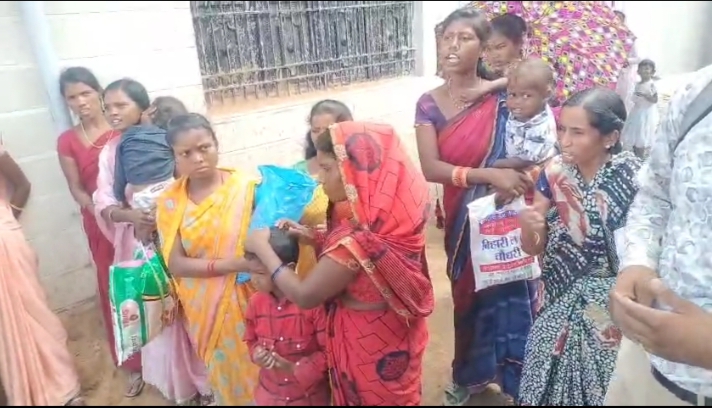 किराए के मकान में ट्यूशन के नाम पर चलाया जा रहा था चर्च 