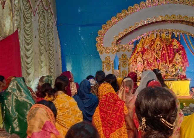 रांची शहर में नवरात्रि महा अष्टमी पर उमड़ी श्रद्धा की भीड़