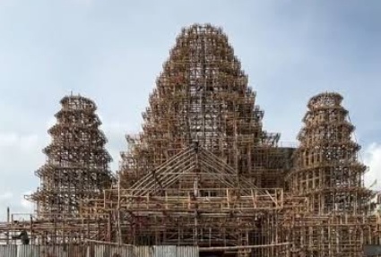 रांची में दुर्गा पूजा का पंडाल कि तैयारी जोरों पर है