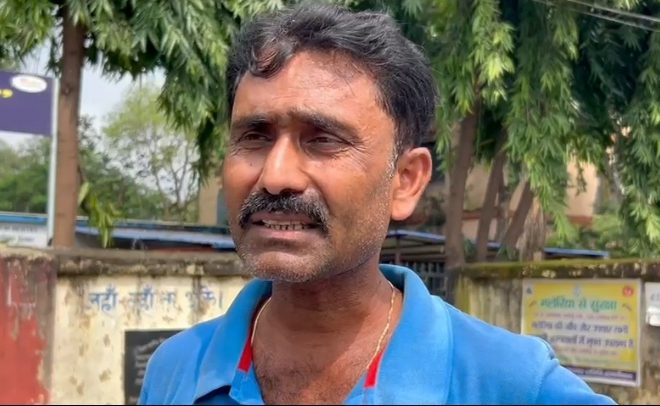 एक नाबालिक ने धारदार वस्तु से खुद का गला कांटा