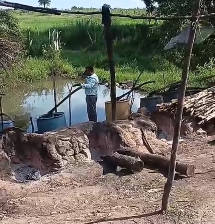 जमशेदपुर: अवैध शराब पर बड़ी कार्रवाई, 18 हजार किलो जावा महुआ और 120 लीटर शराब बरामद