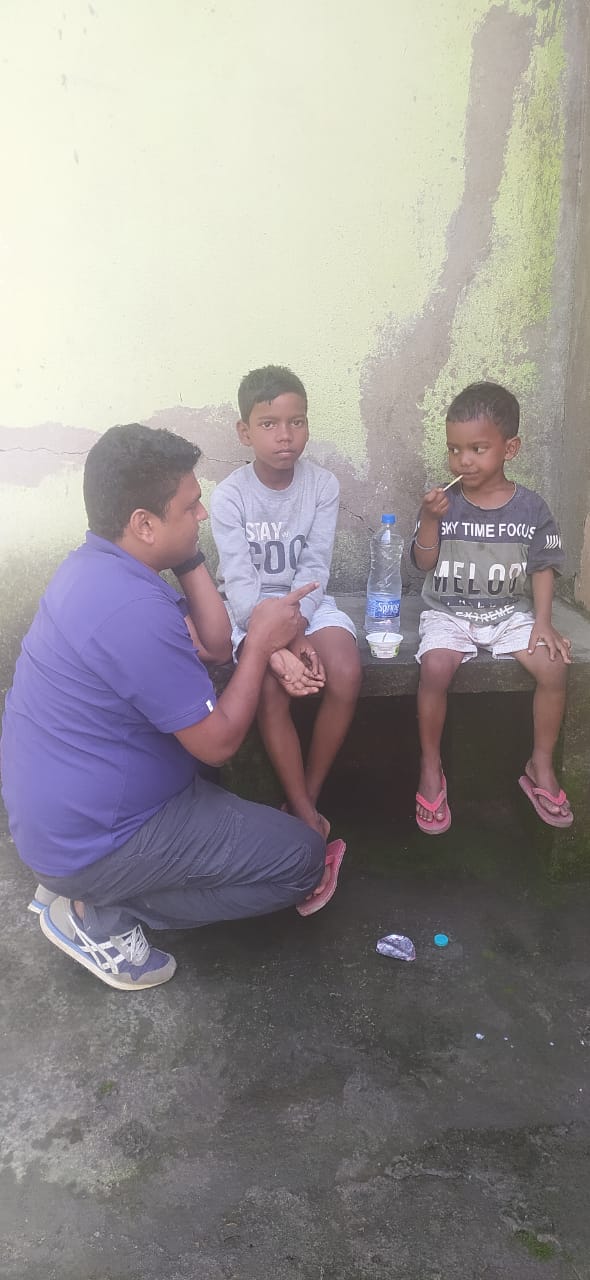 गीतिलता मुख्य सड़क पर दो बच्चे भटके, पुलिस कर रही जांच