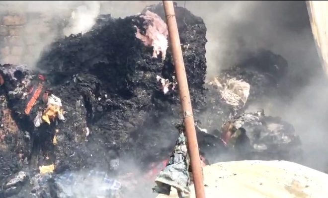 6 से 7 अलग अलग दुकानों में लगी आग