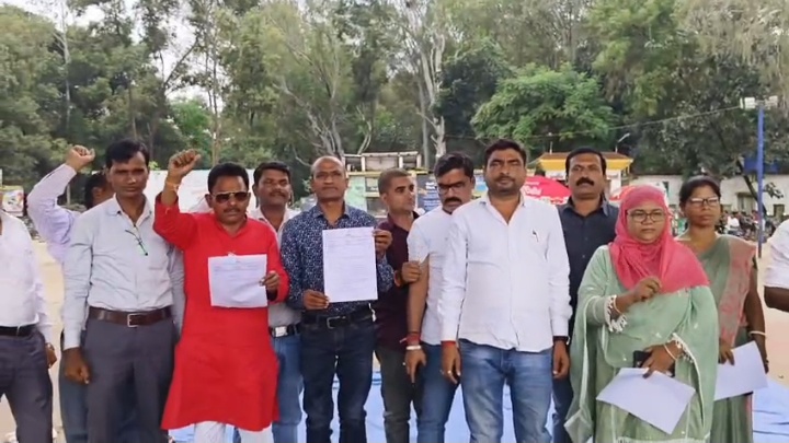 रविवार को मोराबादी में अध्यापक संघ की महत्वपूर्ण बैठक हुई