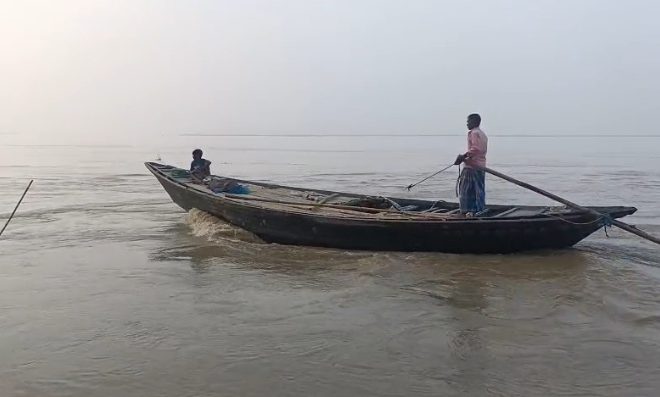 गंगा ने फिर दिखाया रौद्र रूप, साहिबगंज के कई गांवों में दहशत