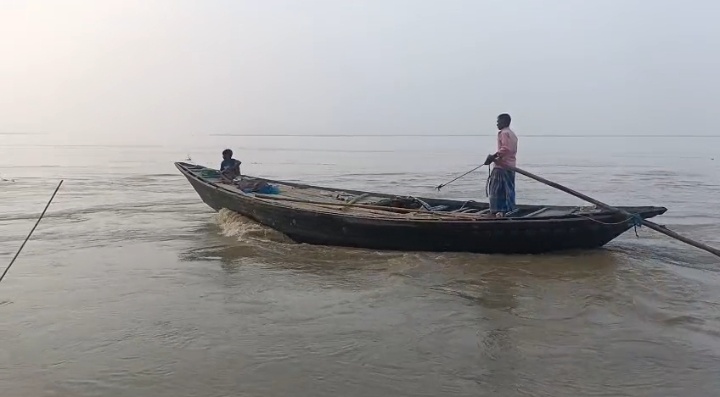 गंगा ने फिर दिखाया रौद्र रूप, साहिबगंज के कई गांवों में दहशत