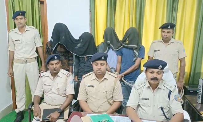 मिर्जाचौकी पुलिस ने ट्रक से सामानों की चोरी करने वाले 4 आरोपियों को गिरफ्तार कर भेजा जेल