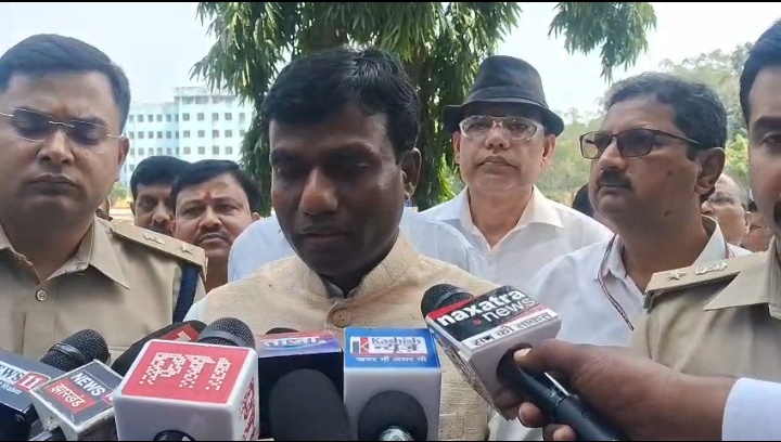 उपायुक्त और एसएसपी ने किया छठ घाटों का निरीक्षण, साफ-सफाई और सुरक्षा पर दिए सख्त निर्देश