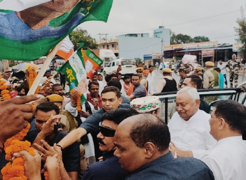 मुख्यमंत्री नीतीश कुमार ने मिथिला में किया भव्य रोड शो