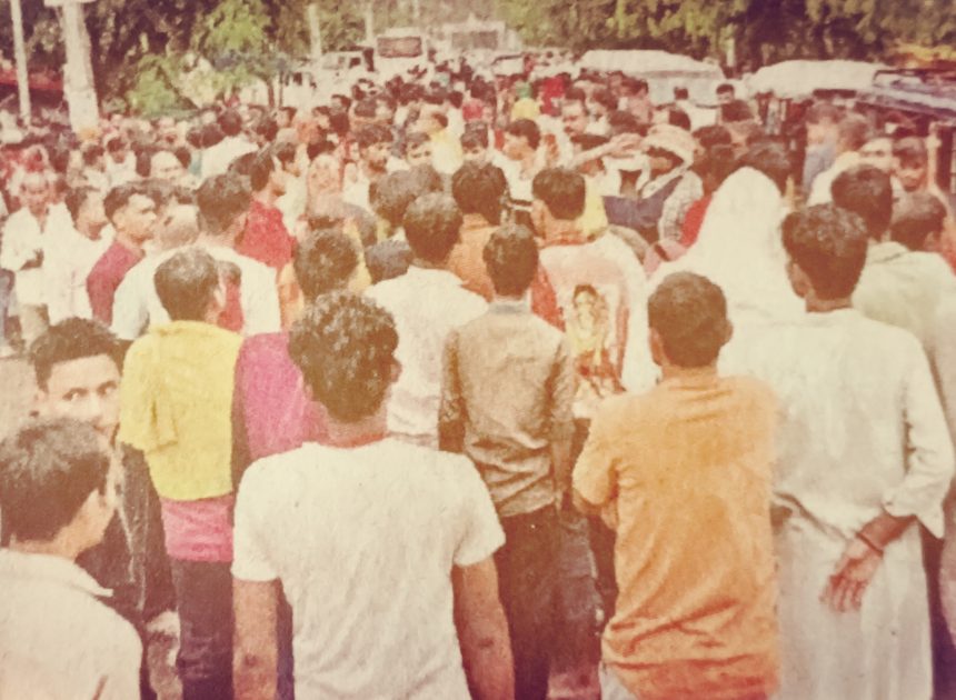 मोकामा-पंडारक में तनाव: जन सुराज कार्यकर्ता दुलारचंद यादव की हत्या के बाद बवाल, पथराव और फायरिंग से माहौल गरमाया