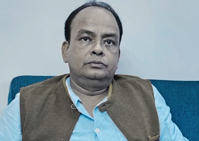 अस्पताल परिसर में भाजपा के धरने पर स्वास्थ्य मंत्री का फूटा गुस्सा  