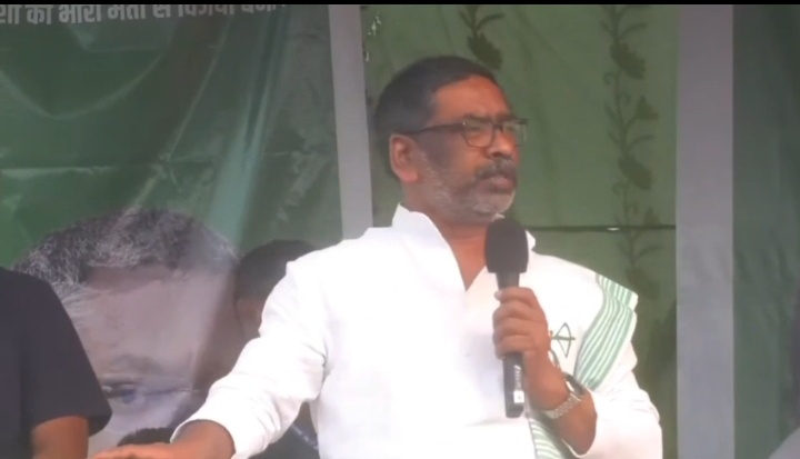 मुख्यमंत्री हेमंत सोरेन ने मुसाबनी में जनसभा को किया संबोधित, झामुमो प्रत्याशी सोमेश सोरेन के लिए मांगा समर्थन