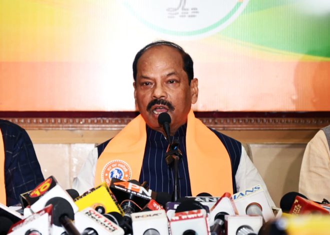 झारखंड परीक्षा विवाद : रघुवर दास का विपक्ष पर हमला, सीबीआई जांच की मांग………….