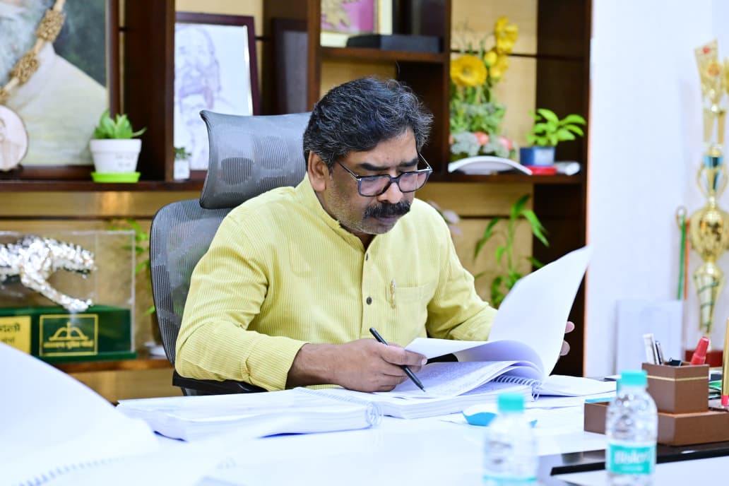 मुख्यमंत्री की अध्यक्षता में झारखंड राज्य सजा पुनरीक्षण पर्षद की बैठक, 26 कैदियों के रिहाई पर बनी सहमति…..