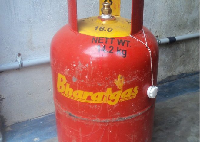 LPG उपभोक्ताओं के लिए जरूरी खबर: 16 अगस्त तक करा लें e-KYC, नहीं तो रुक सकती है गैस सब्सिडी