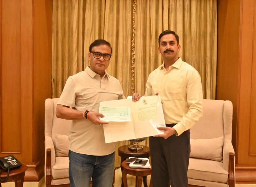 असम बाढ़ पीड़ितों के लिए झारखंड का बड़ा सहयोग, मुख्यमंत्री ने 3 करोड़ रुपये का दिया सहयोग…..