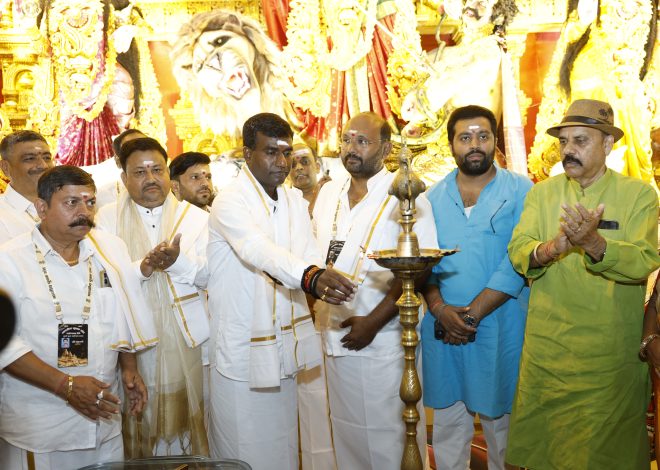 रांची में भव्य दुर्गा पूजा पंडालों के खुले पट, बृहदेश्वर और द्वारिकाधीश मंदिर की दिखी झलक………………