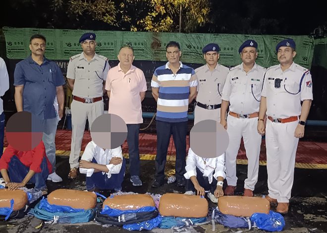 40 किलो गांजा बरामद ,मुरी रेलवे स्टेशन पर RPF की बड़ी कार्रवाई, तीन तस्कर गिरफ्तार…………………